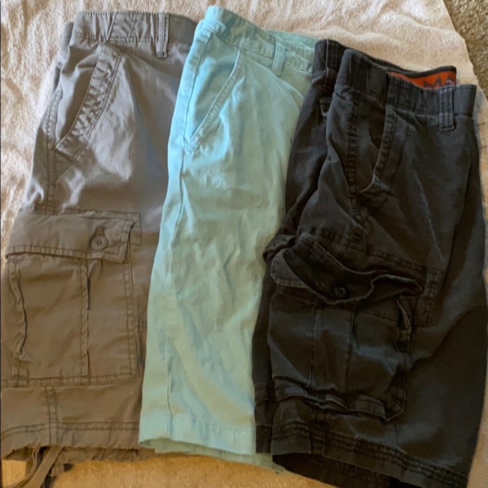 Lot of 3 Sz.32 shorts